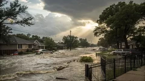 Diminishing Hopes for Missing Texas Flood Victims as Death Toll Nears 100
